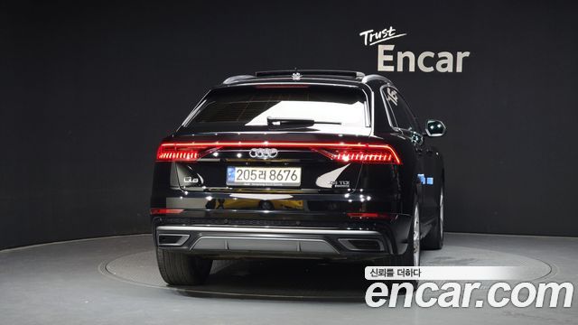 Audi Q8 2022 — photo 4