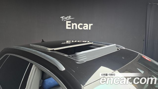 Audi Q8 2022 — photo 18