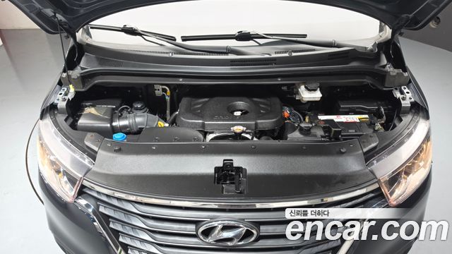 Hyundai Starex 2019 — photo 6