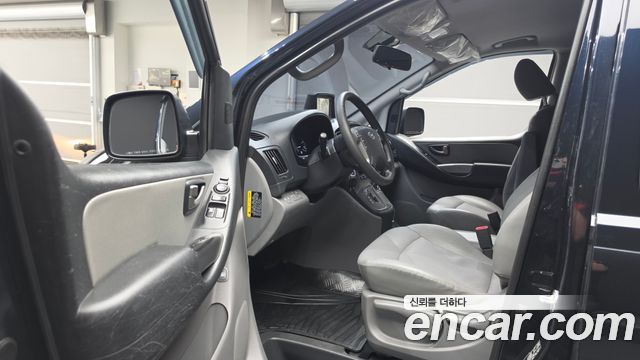 Hyundai Starex 2019 — photo 10