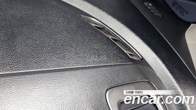 Kia K3 2015 — photo 28
