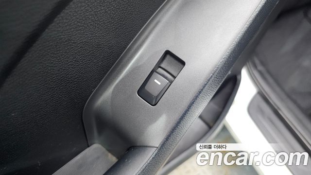Kia K3 2015 — photo 33