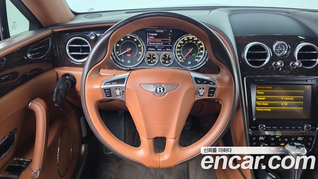 Bentley Flying Spur 2018 — photo 13
