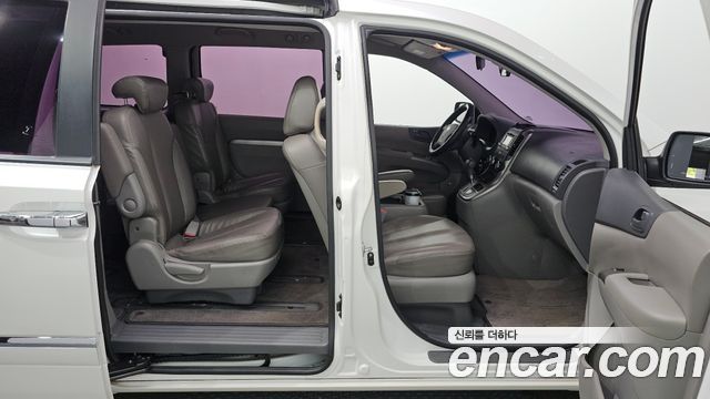 Kia Canival 2014 — photo 19