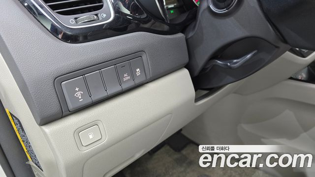 Kia Canival 2017 — photo 14