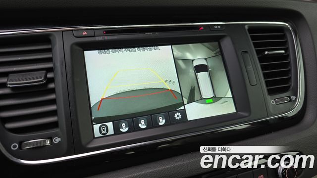 Kia Canival 2017 — photo 15