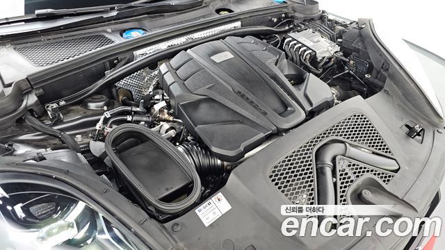 Porsche Macan 2021 — photo 6