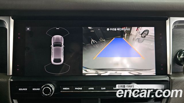 Porsche Macan 2021 — photo 20