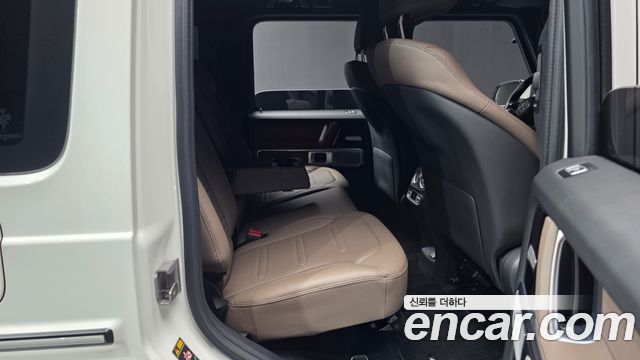 Mercedes-Benz G-Class 2025 — photo 18