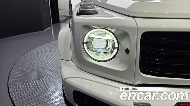 Mercedes-Benz G-Class 2025 — photo 8