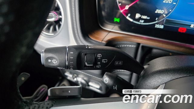 Mercedes-Benz G-Class 2025 — photo 34