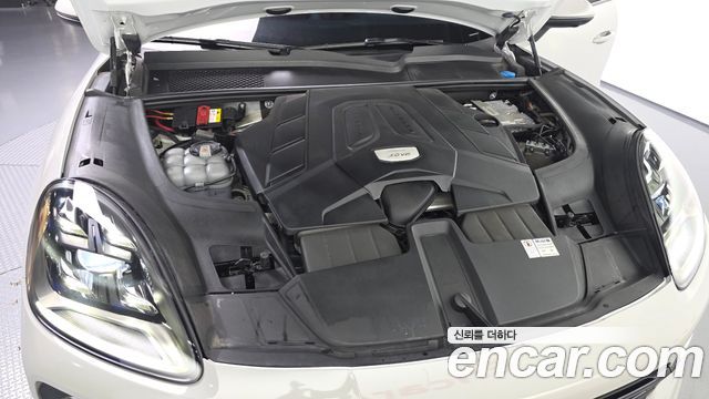 Porsche Cayenne 2022 — photo 6