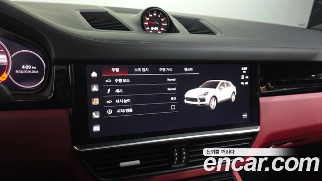 Porsche Cayenne 2022 — photo 22
