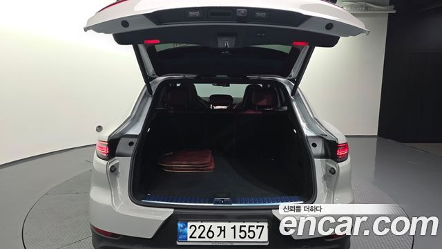 Porsche Cayenne 2022 — photo 26