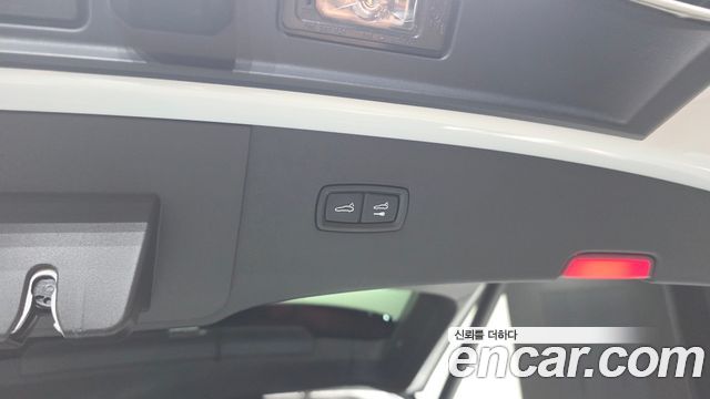 Porsche Cayenne 2022 — photo 33
