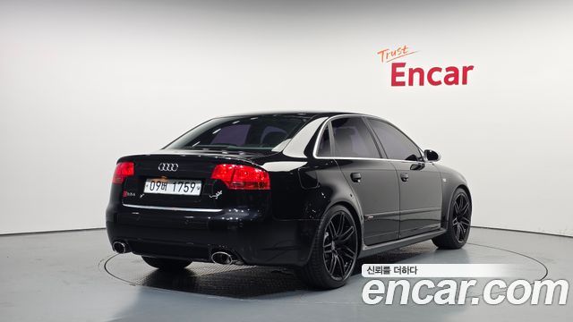 Audi RS4 2006 — photo 2