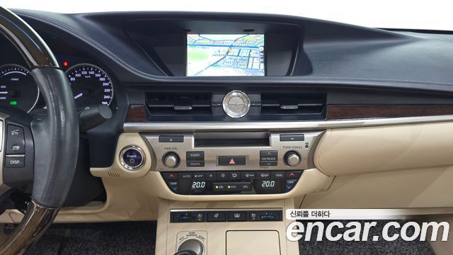 Lexus ES 2013 — photo 14