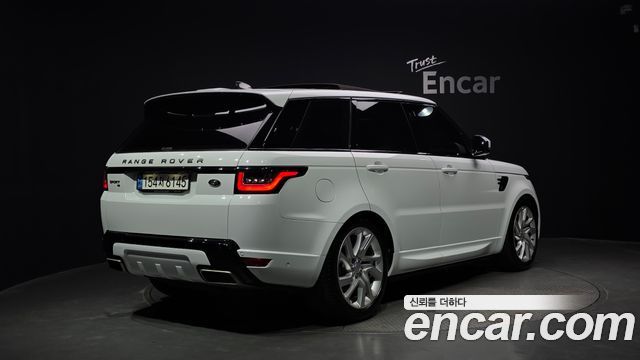 Land Rover Range Rover Sport 2022 — photo 2