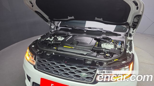 Land Rover Range Rover Sport 2022 — photo 6
