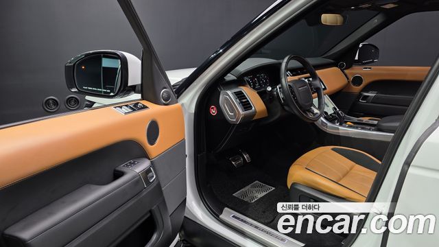 Land Rover Range Rover Sport 2022 — photo 13