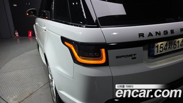 Land Rover Range Rover Sport 2022 — photo 9
