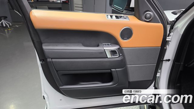 Land Rover Range Rover Sport 2022 — photo 14