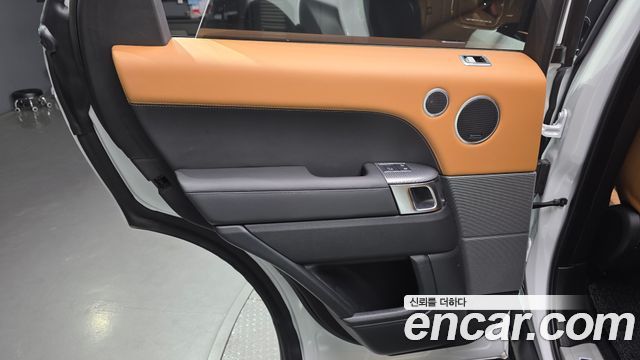 Land Rover Range Rover Sport 2022 — photo 15