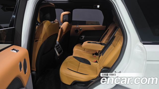 Land Rover Range Rover Sport 2022 — photo 16