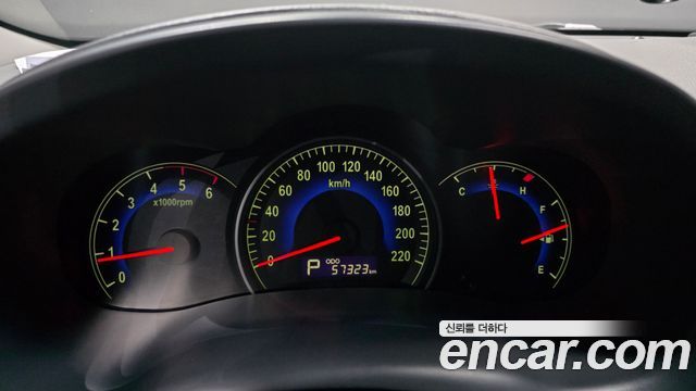 Kia Canival 2010 — photo 8