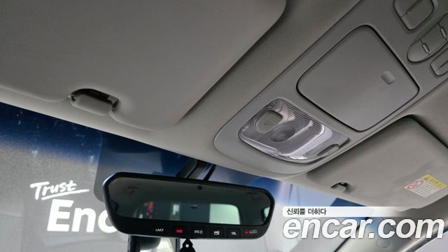 Kia Canival 2010 — photo 18