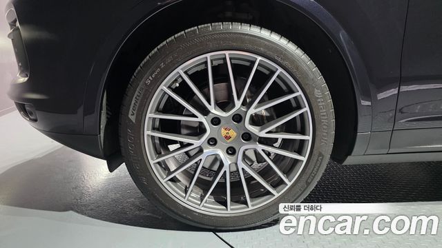Porsche Cayenne 2020 — photo 5