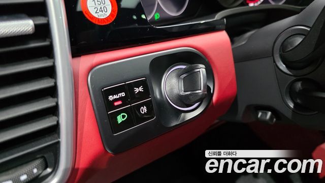 Porsche Cayenne 2020 — photo 18