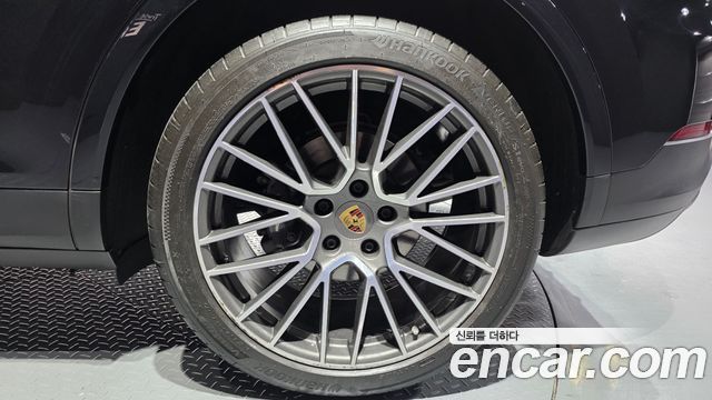 Porsche Cayenne 2020 — photo 7