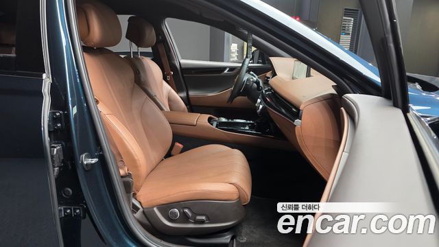 Genesis G80 2022 — photo 17