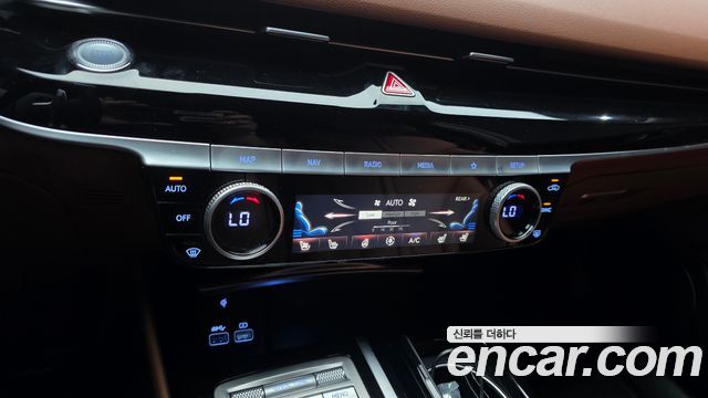 Genesis G80 2022 — photo 23