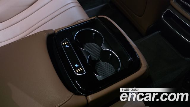 Genesis G80 2022 — photo 25