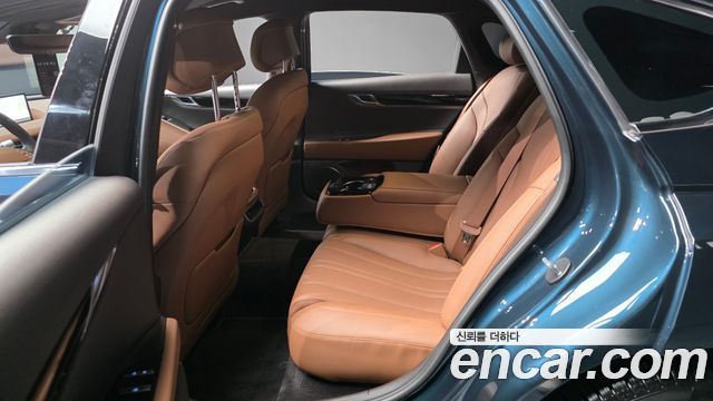 Genesis G80 2022 — photo 16