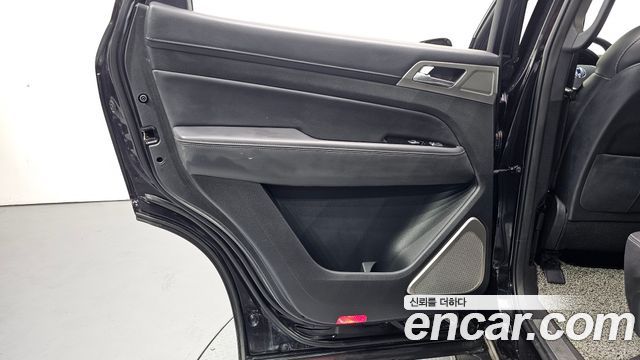 KG Mobility Rexton 2019 — photo 15