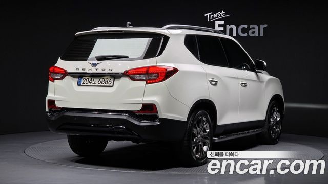 KG Mobility Rexton 2018 — photo 2