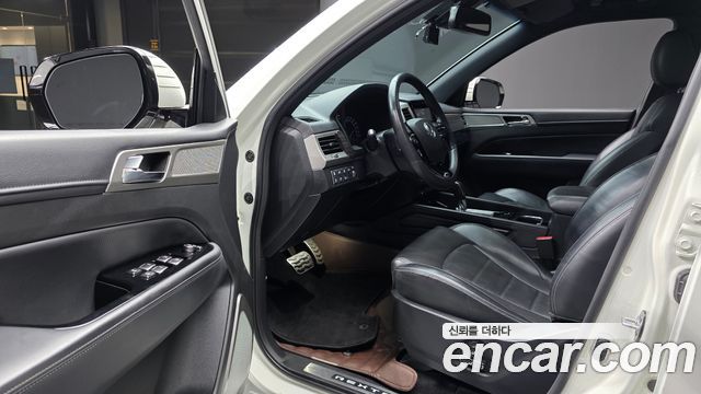 KG Mobility Rexton 2018 — photo 13