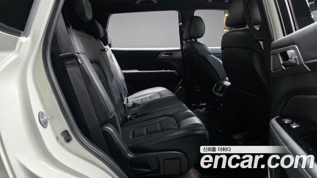 KG Mobility Rexton 2018 — photo 17
