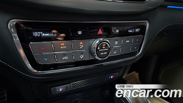 KG Mobility Rexton 2018 — photo 23