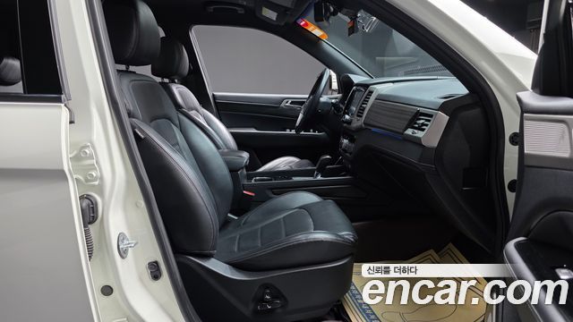 KG Mobility Rexton 2018 — photo 16