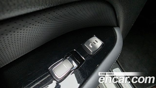 KG Mobility Rexton 2018 — photo 27