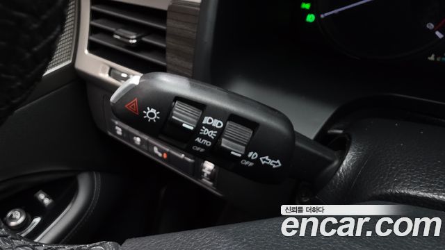 KG Mobility Rexton 2018 — photo 29