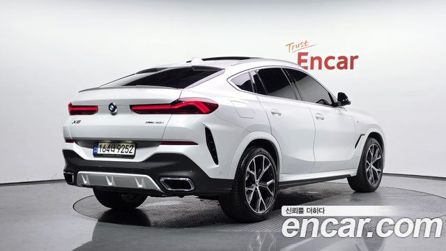 BMW X6 2021 — photo 2