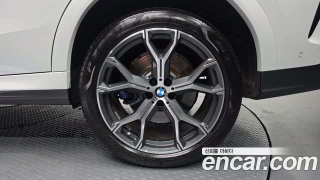 BMW X6 2021 — photo 7