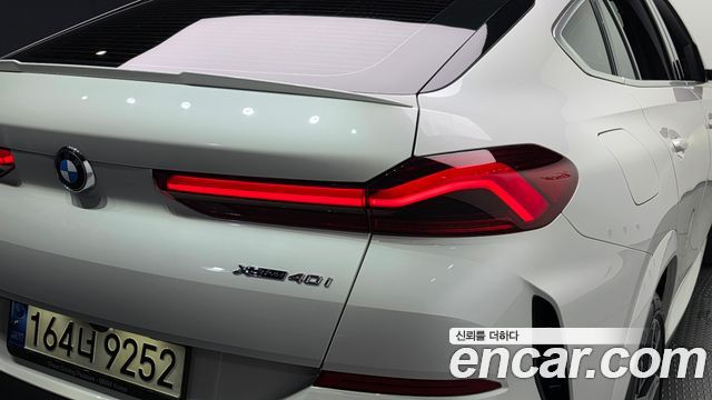 BMW X6 2021 — photo 9