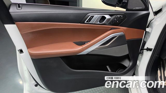 BMW X6 2021 — photo 14