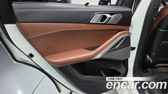 BMW X6 2021 — photo 15